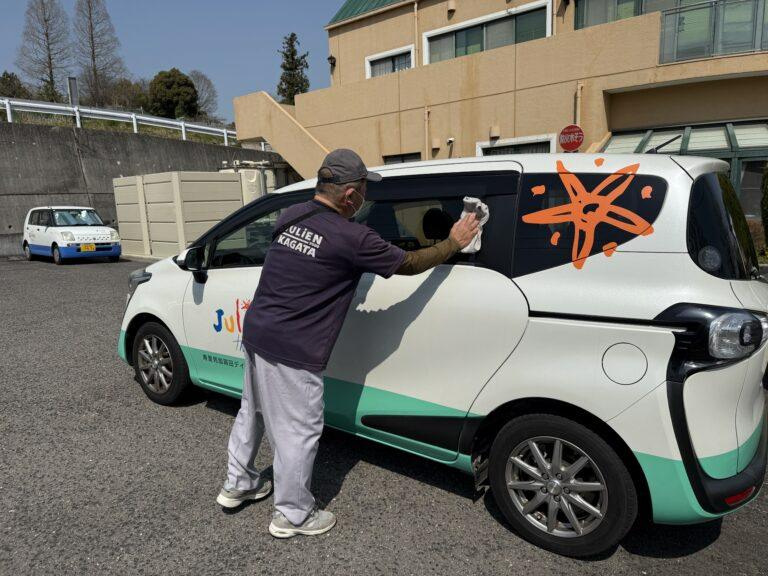 寿里苑加賀田デイサービスセンター(大阪府河内長野市/三日市町駅/タクシー・バス・運転代行)_2